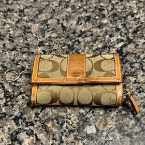Coach vintage Signature Canvas Wallet in Brown and Tan